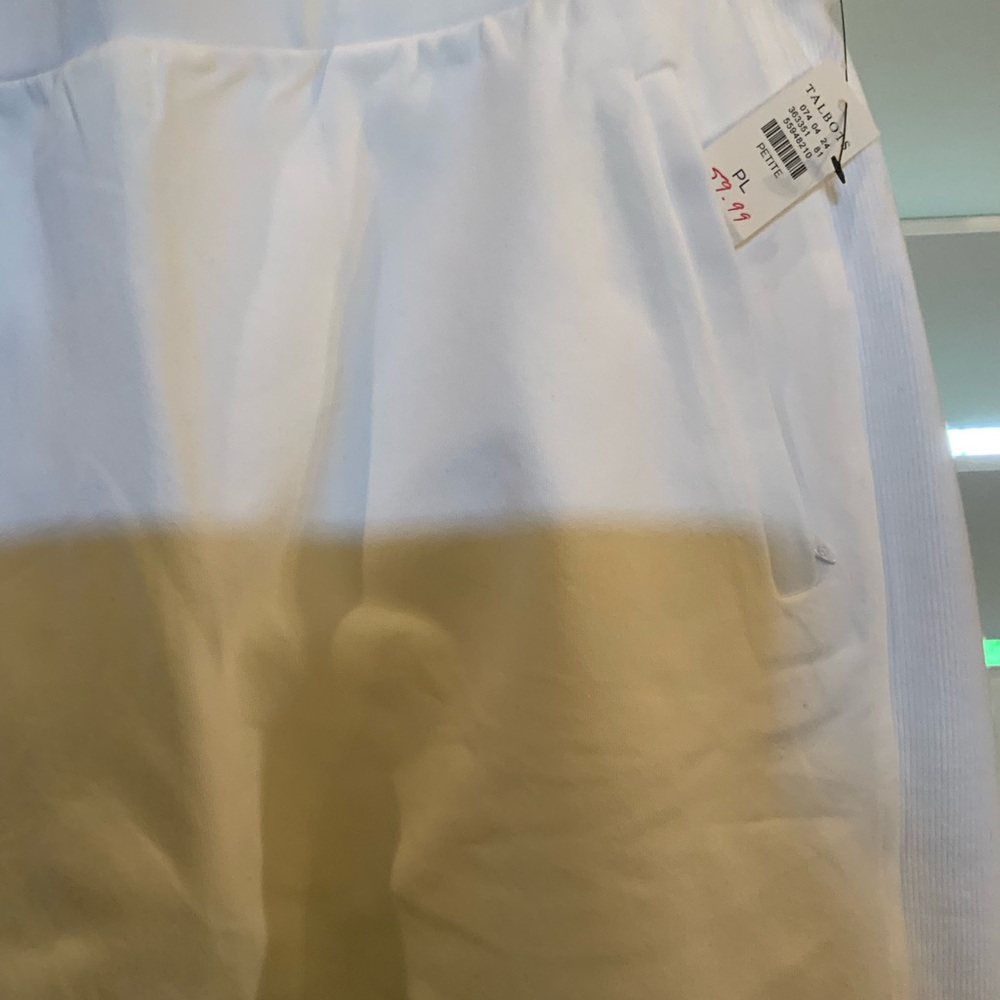 COPY - T by Talbots white skort…brand new…petite large.